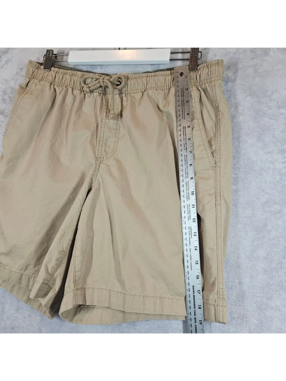 L.L. Bean Mens L Classic Fit Tan Cotton Drawstring Shorts Beach vacation casual